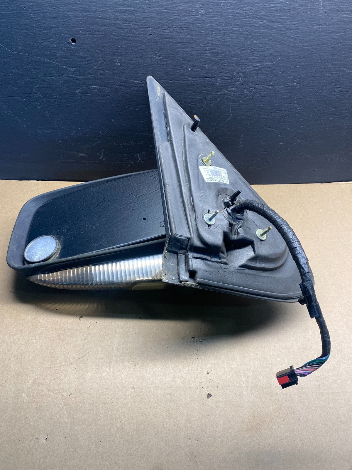 2003 to 2006 Lincoln Navigator Left Driver View Heated Door Mirror AB7153 DW3