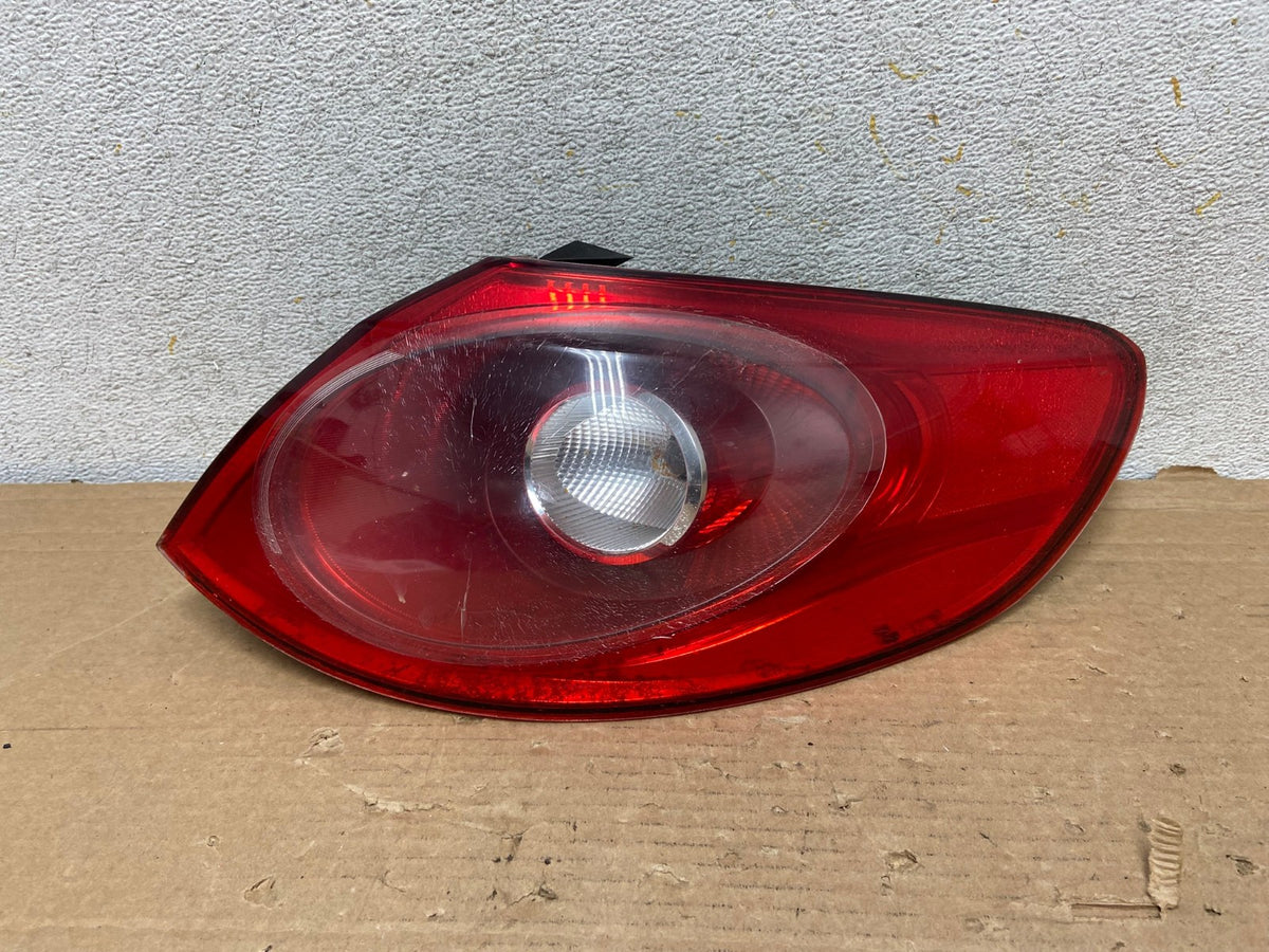 2009-2012 Volkswagen CC Right Passenger RH Side Tail Light AH8898 LK0