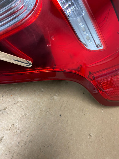 2011-2015 Ford Explorer Police Package Right Passenger Side Tail light Z7967 DW4