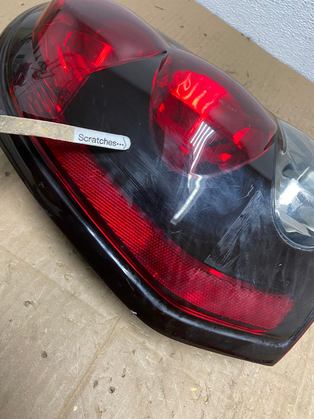 2002 to 2009 Chevrolet Trailblazer Left Driver LH Side Tail Light AB8618 LK3