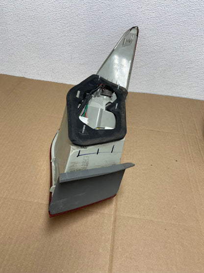2011 2012 2013 Hyundai Sonata Right Passenger RH Tail Light AB8020 LK5