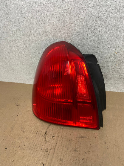 2003 to 2011 Lincoln Town Car Left Driver Lh Side Tail Light AE6111 LK0