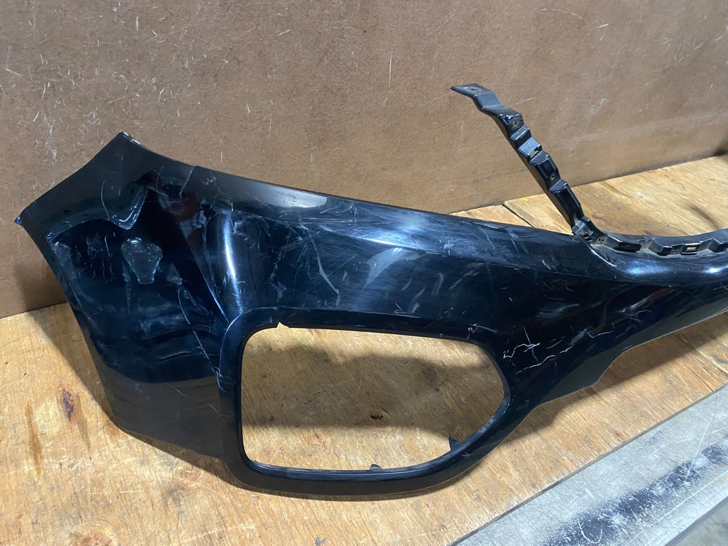 Damaged 2011 to 2013 Kia Sorento Front Upper Bumper Cover with Fog Light AA23861