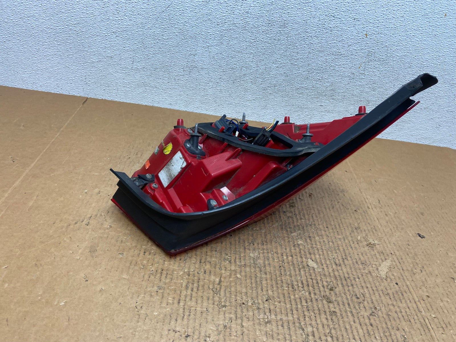 No Led Trim 2013-2015 Chevrolet Malibu Right Passenger Side Tail Light AE1638 LK4