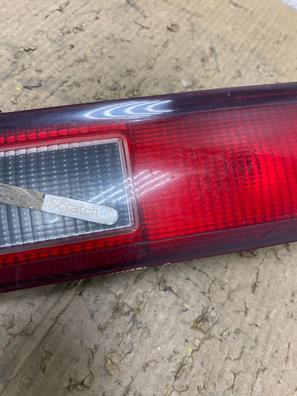 1997 1998 1999 Toyota Camry Tail Light Inner Right Passenger Oem W7860 DW4