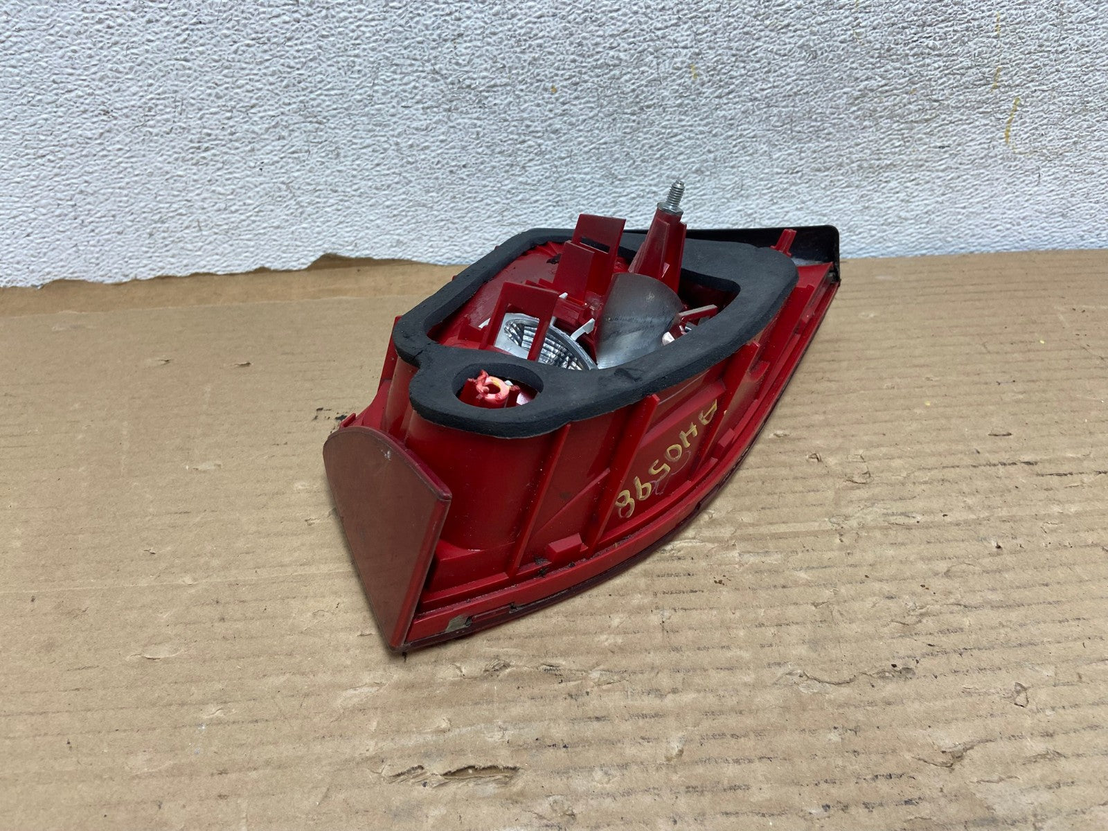 2011-2014 Volkswagen Jetta Right RH Inner Trunk Tail Light AH0598 LK4