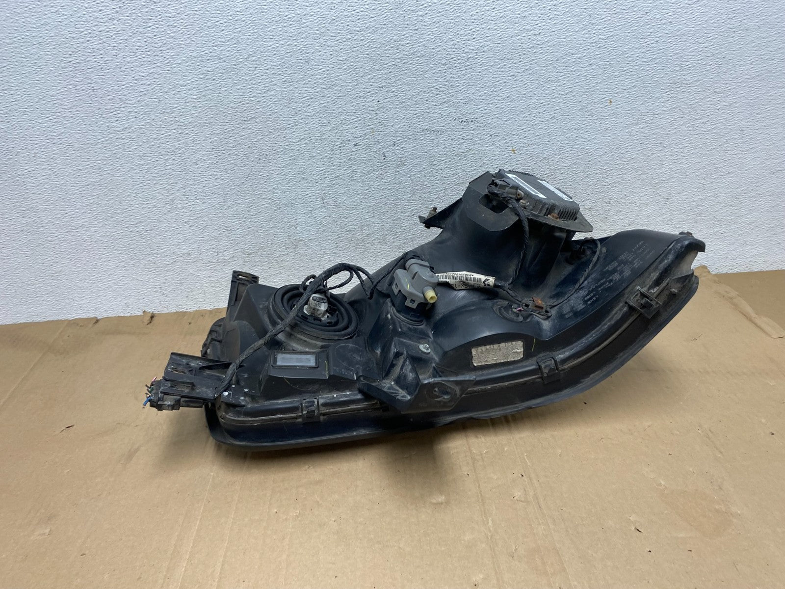 2005-2010 Infiniti Qx56 Left Driver LH Side Hid Xenon Headlight AE9087 DW6