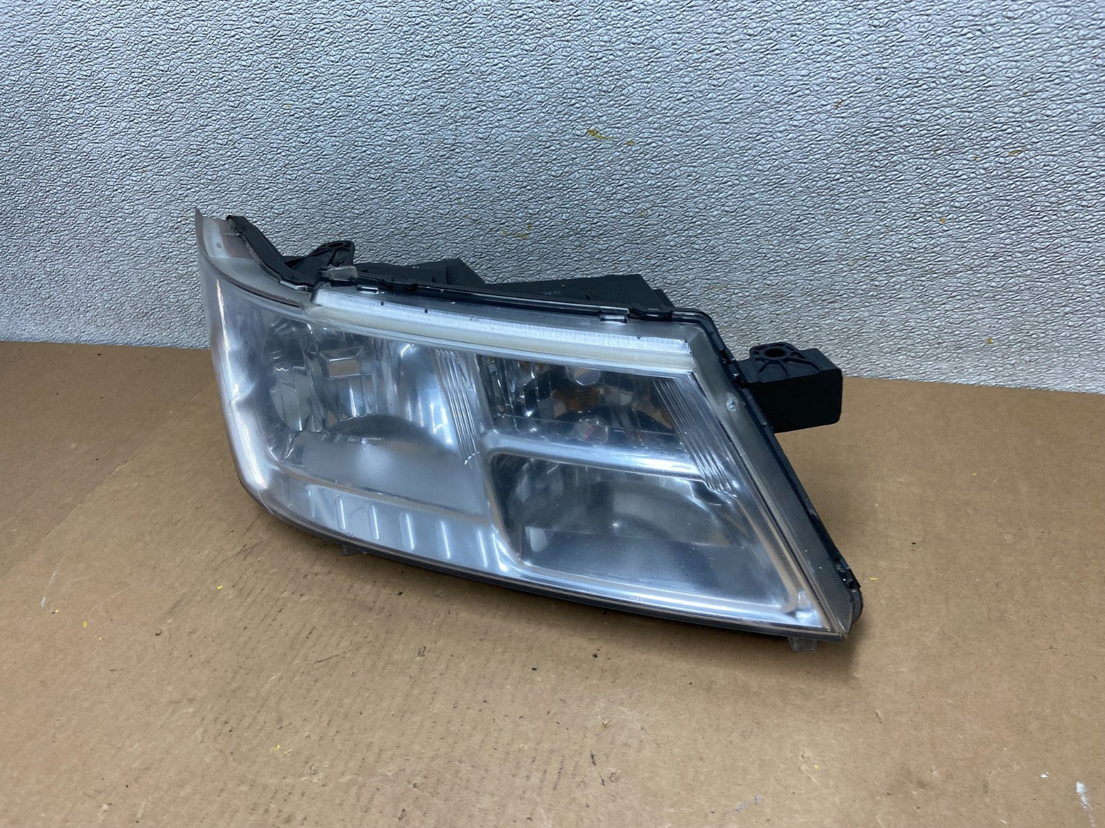 2009 to 2017 Dodge Journey Headlight Right Passenger Rh Halogen Oem Z6752 DW1
