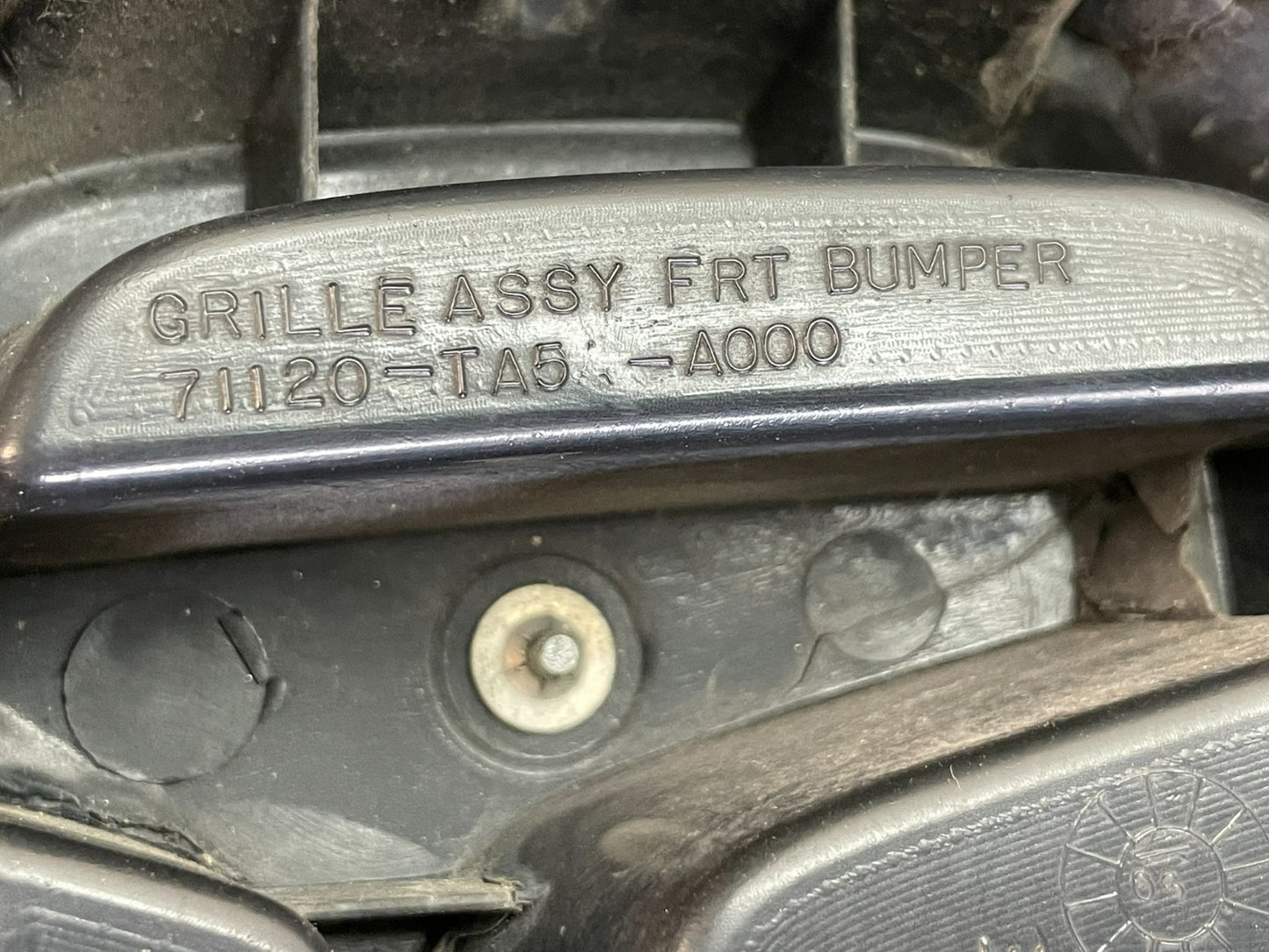 2008 2009 2010 Honda Accord Sedan Front Upper Grill Grille AG0870 DG7