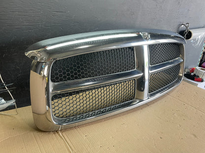 2002 2003 2004 2005 Dodge Ram 1500  Upper Front Grill Grille AF8477 DG2
