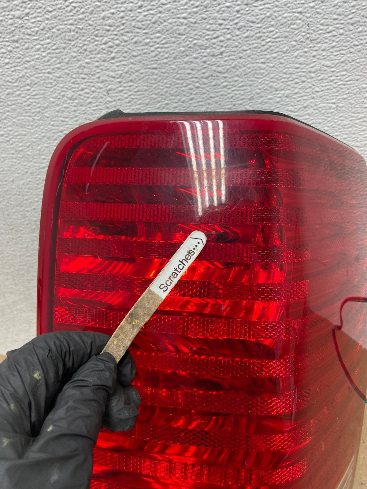 2007 2008 2009 Chrysler Aspen Tail light Right Passenger RH Side AD7809 LK3