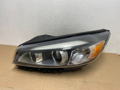 2016 to 2018 Kia Sorento Left Driver LH Side Headlight Halogen AE6694 DW0