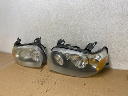 2005 - 2007 Ford Escape Headlights Left+Right Halogen AH4040 DW2
