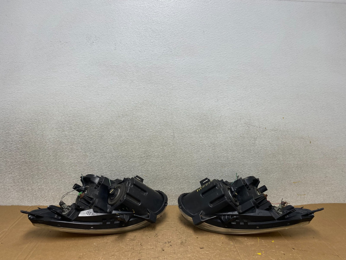 2009-2013 Nissan Rogue Left+Right Side Set Halogen Headlights V6014 DW11
