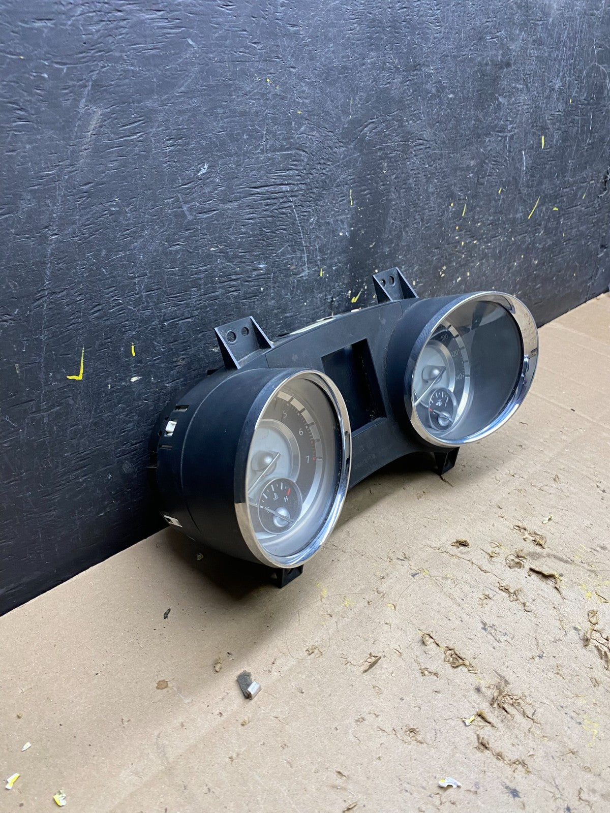2012  Chrysler 300 Speedometer Cluster Gauge OEM u5650 DG1