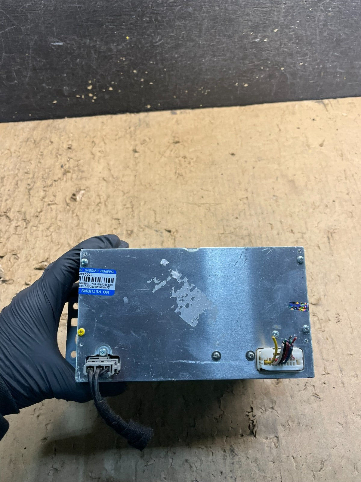 2011 to 2013 Nissan Quest AM FM Radio Stereo CD Player Receiver W6967 DG2
