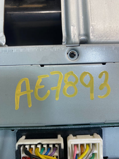 2003 - 2004 Infiniti G35 AM/FM Radio Climate Control Panel ae7893 DG7