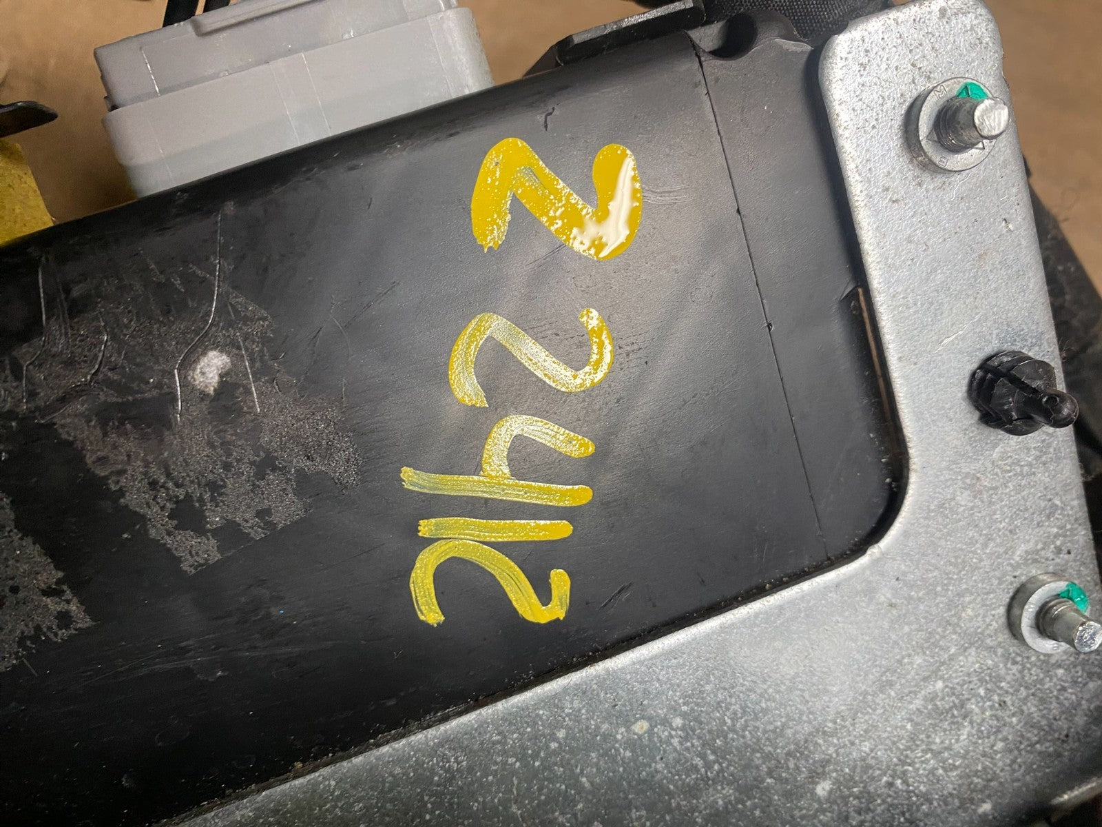 2010-2019 Licnoln MKT Power Motor Liftgate Tailgate Control Module Oem Z2412  DG11