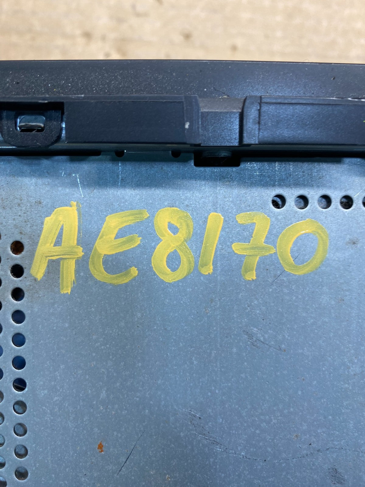 2009 2010 Ford Edge AM FM Radio Stereo Receiver CD Player ae8170 DG7