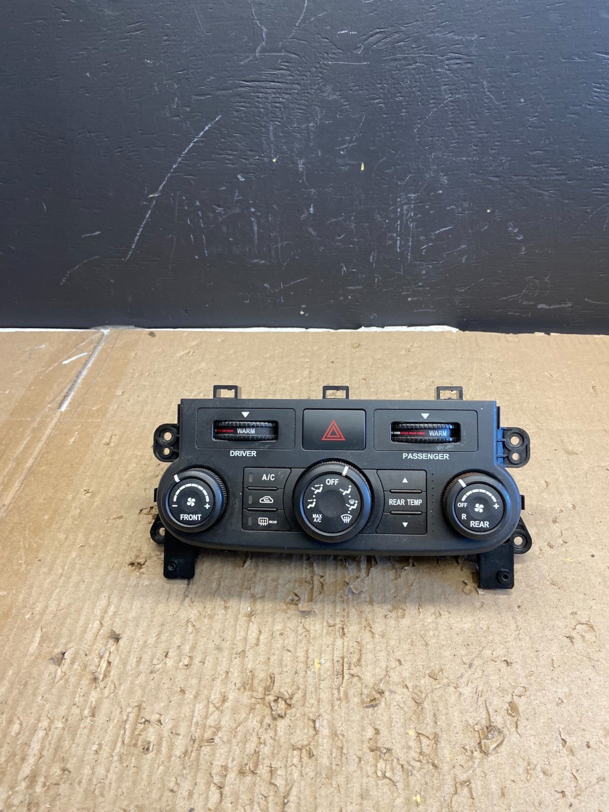 2009-2012 Kia Sedona A/C Heater Temperature Climate Control AB5855 DG0