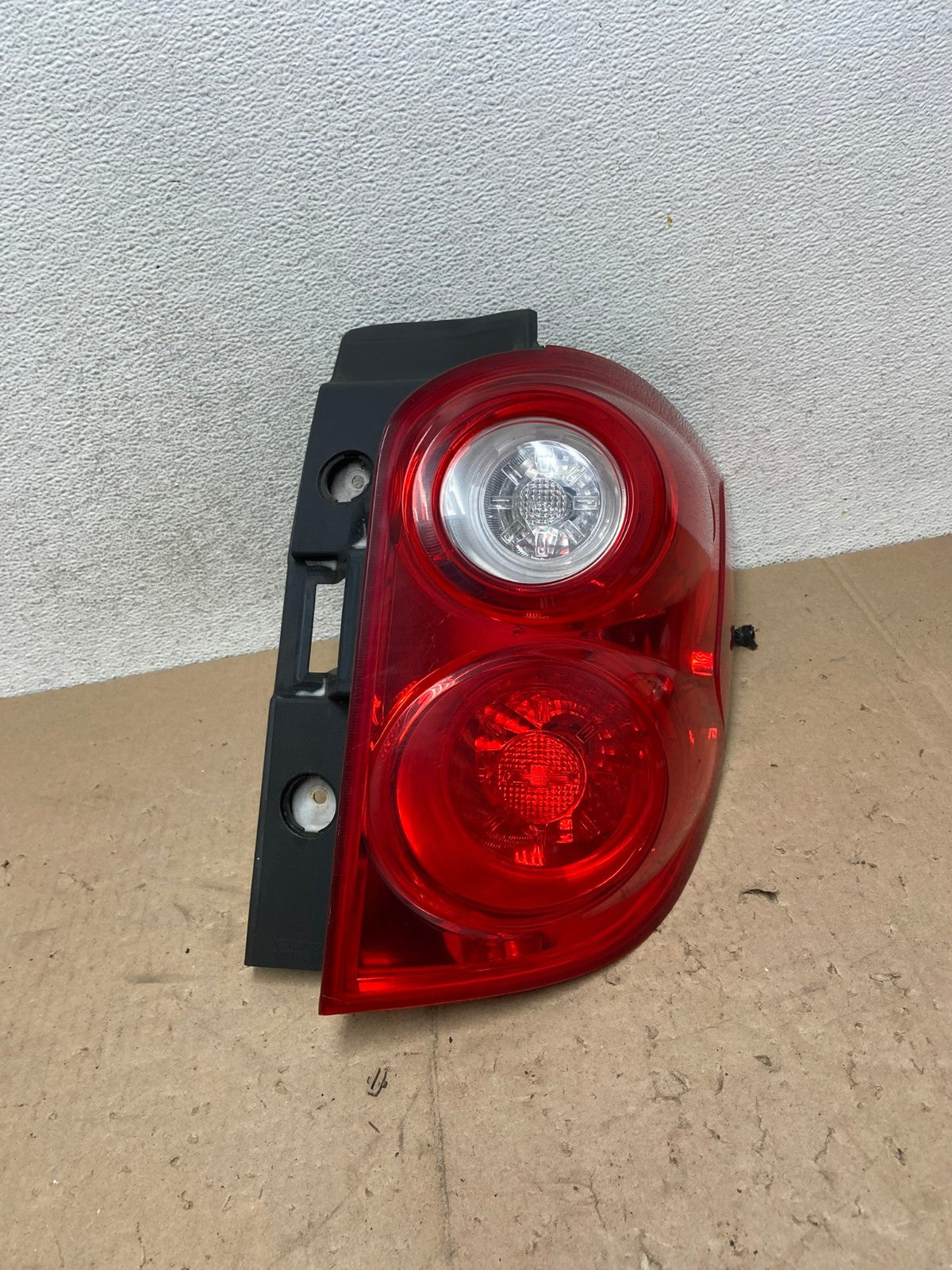 2010 to 2015 Chevrolet Equinox Right Passenger Rh Side Tail Light AG5395 LK0