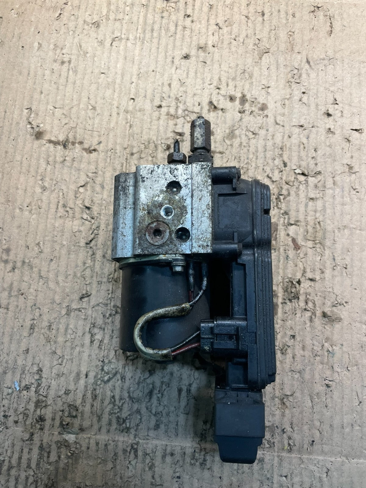 2006 2007 Ford E250 E350 Econoline Anti-Lock ABS Antilock Brake Pump v5303 DG3