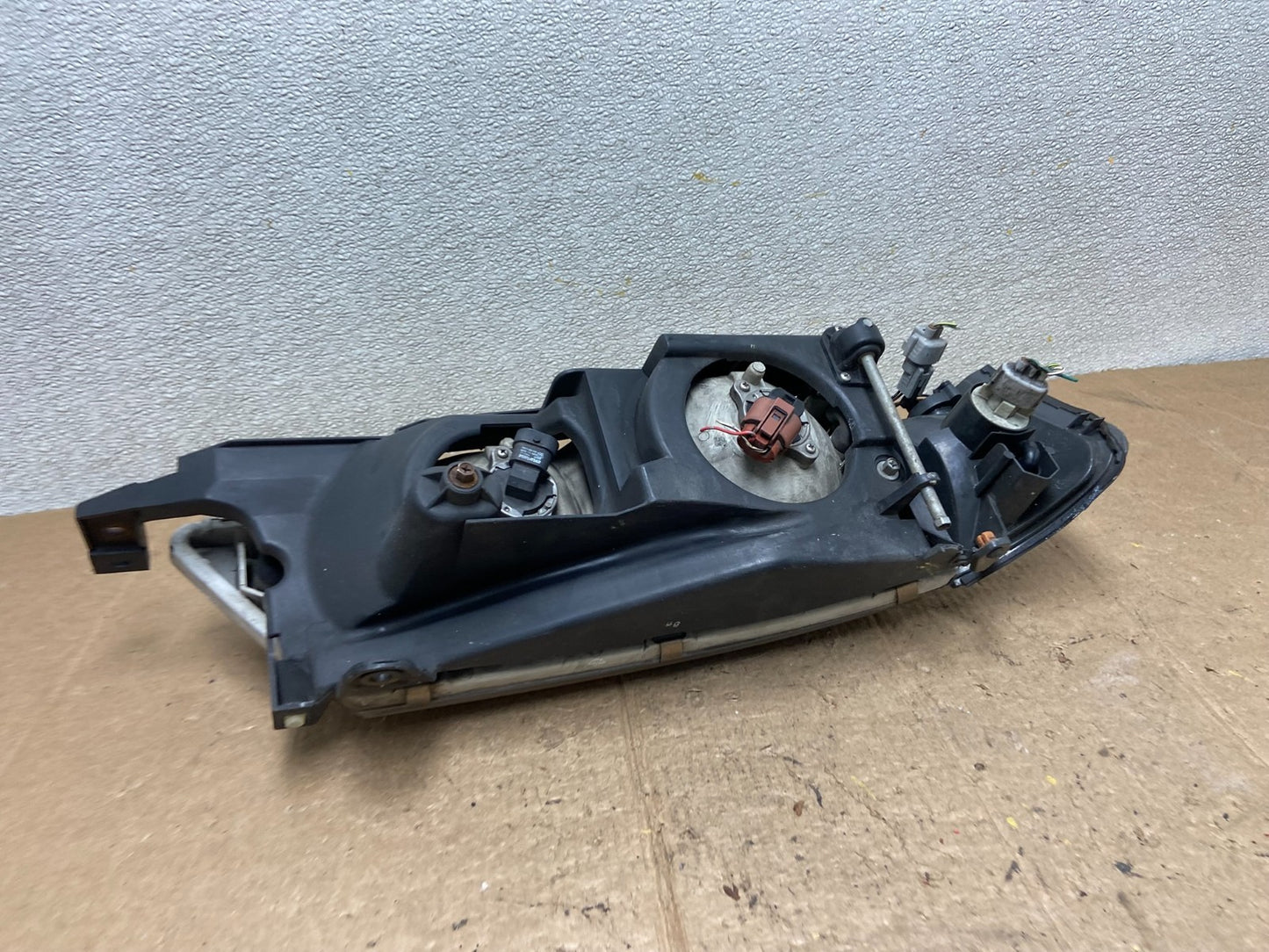 1998 to 1999 Toyota Avalon Left Driver LH Halogen Headlight Oem AA4131 DW5
