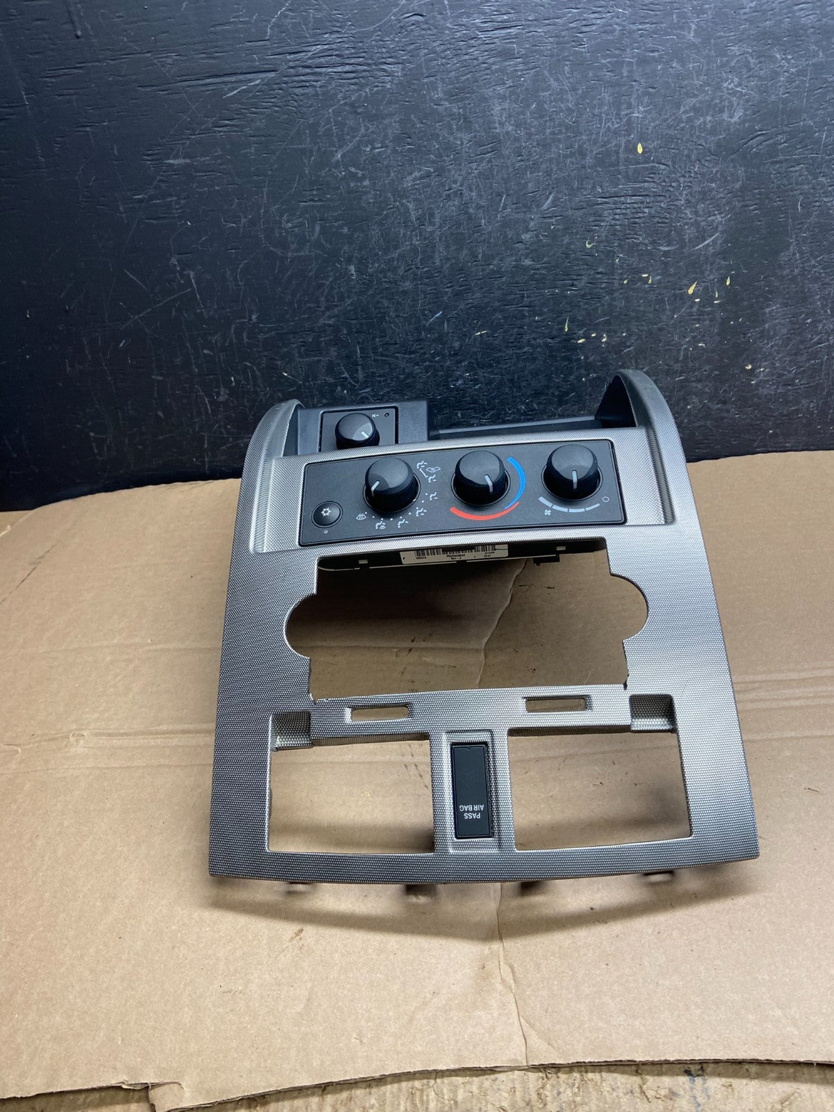 2005 2007 Dodge Dakota Climate Temperature Control Radio Panel Bezel AF18103