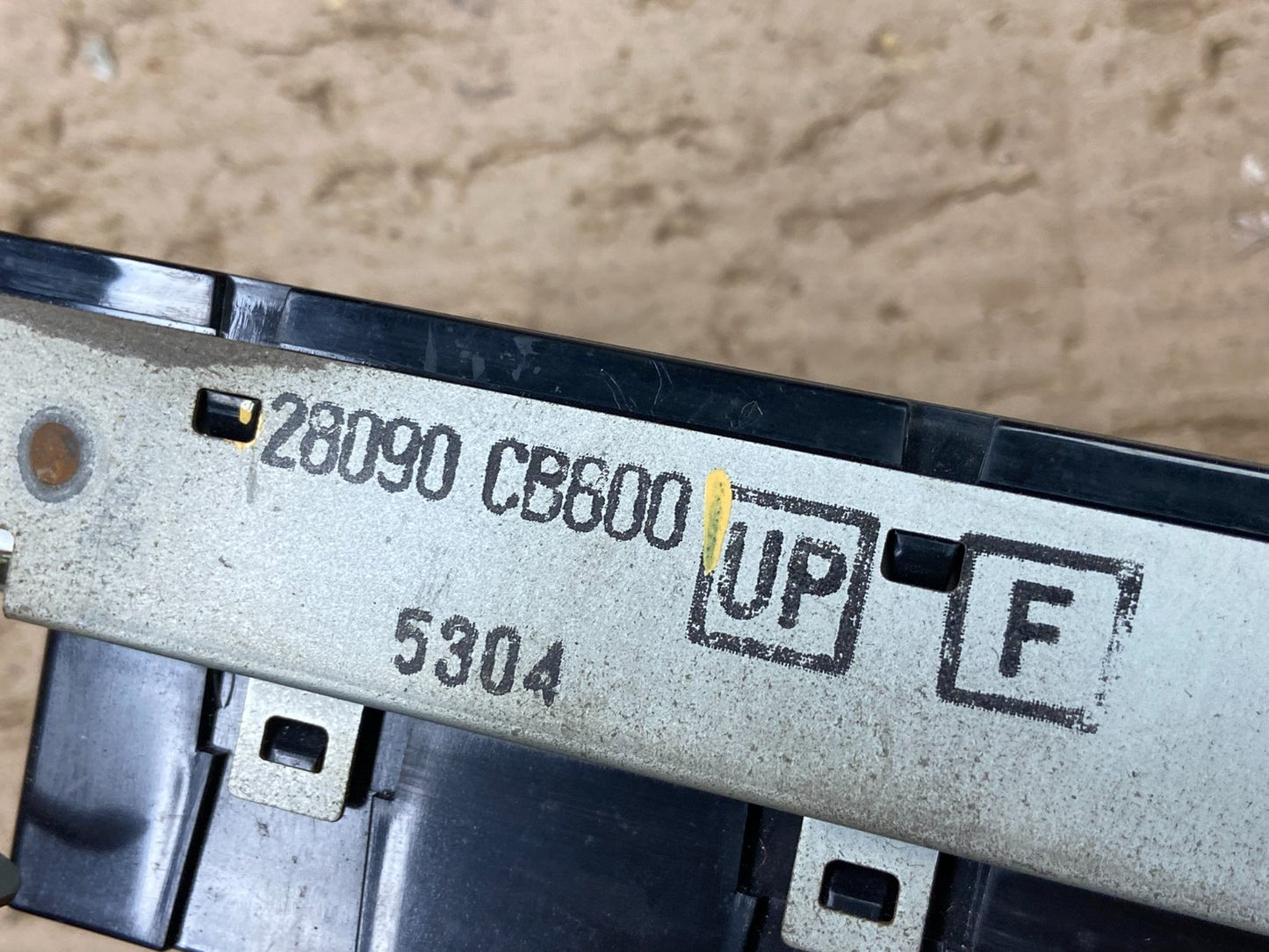 2003 - 2004 Nissan Murano AM FM Radio Screen Display Oem Y7940 DG6
