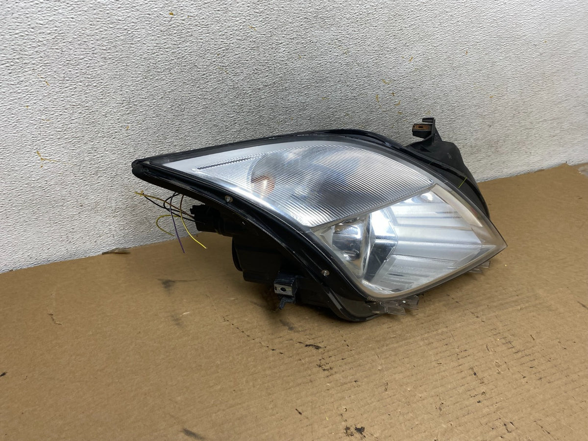 2010 to 2011 Mercury Milan Right Passenger RH Headlight Halogen AH4201 DW1