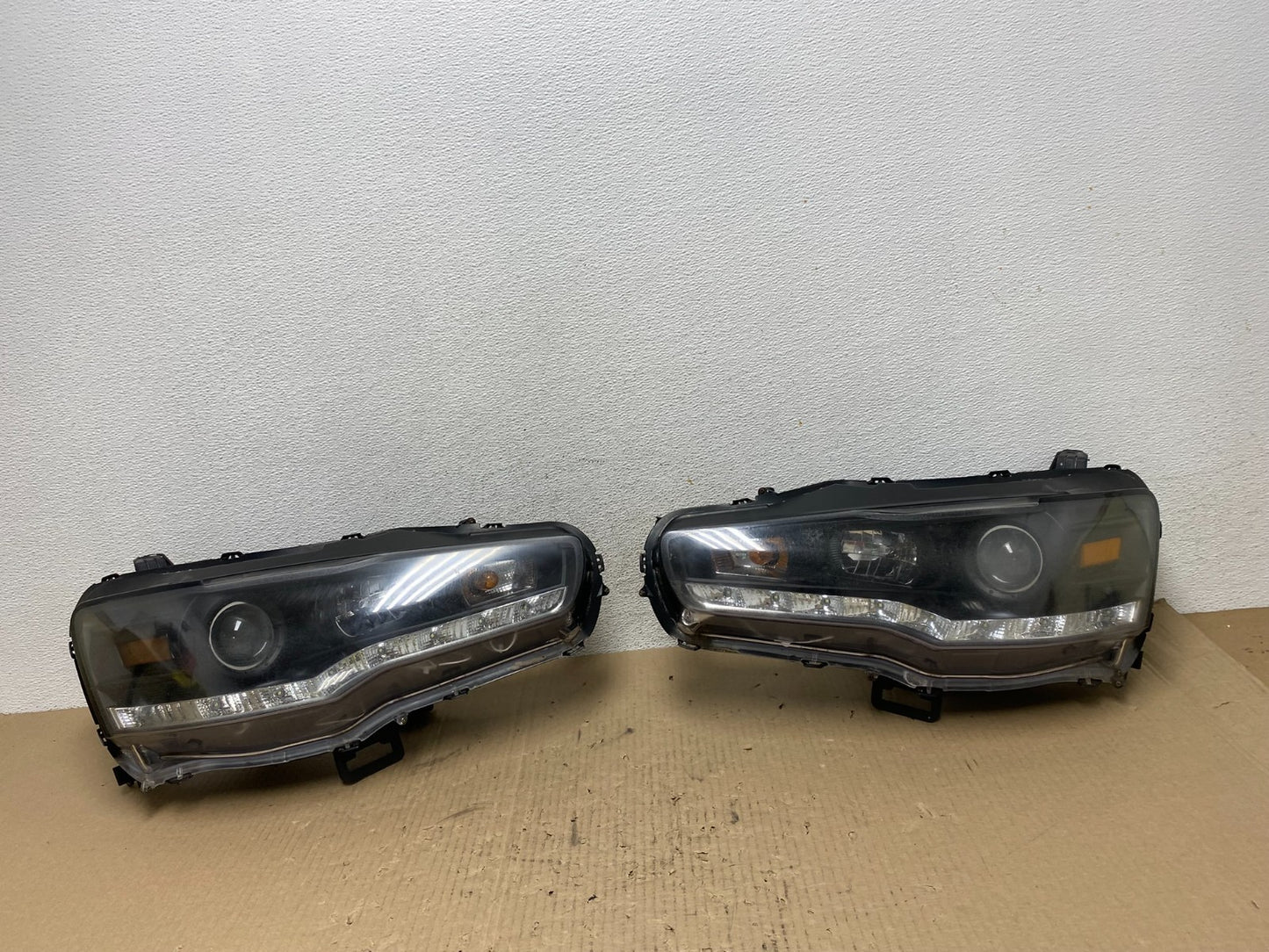 2008 - 2013 Mitsubishi Lancer Left+Right Set LED Black Headlight AE7080 DG0
