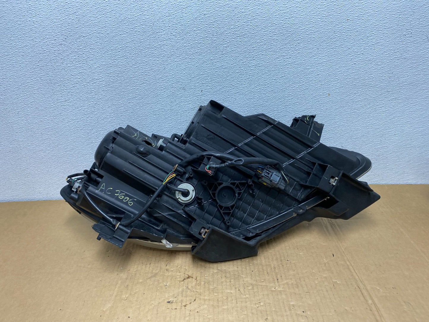 2010 - 2012 Mazda Cx9 Cx-9 Left Driver LH Headlight Halogen AC7606 DW10