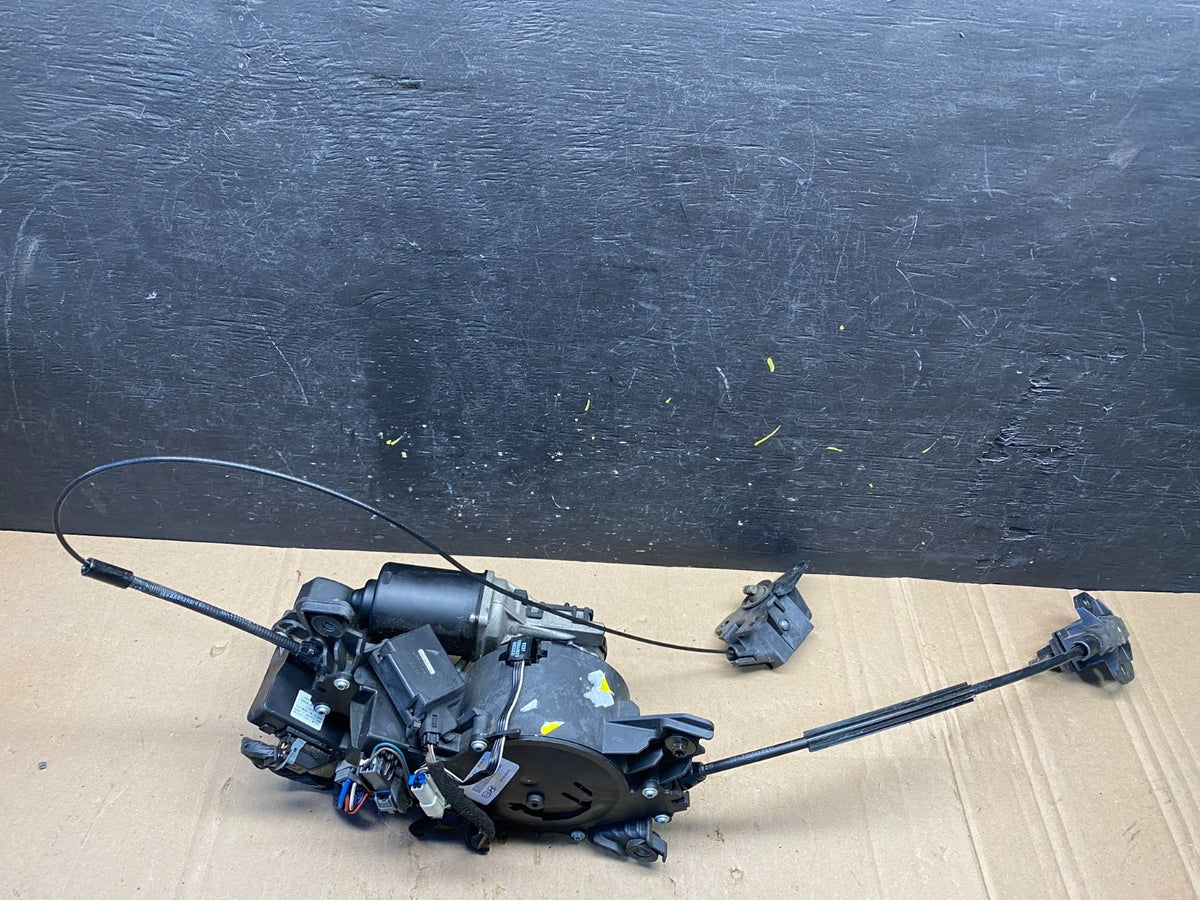 2007-2014 Kia Sedona Left Electric Power Sliding Door Motor Regulator R8850 DG3
