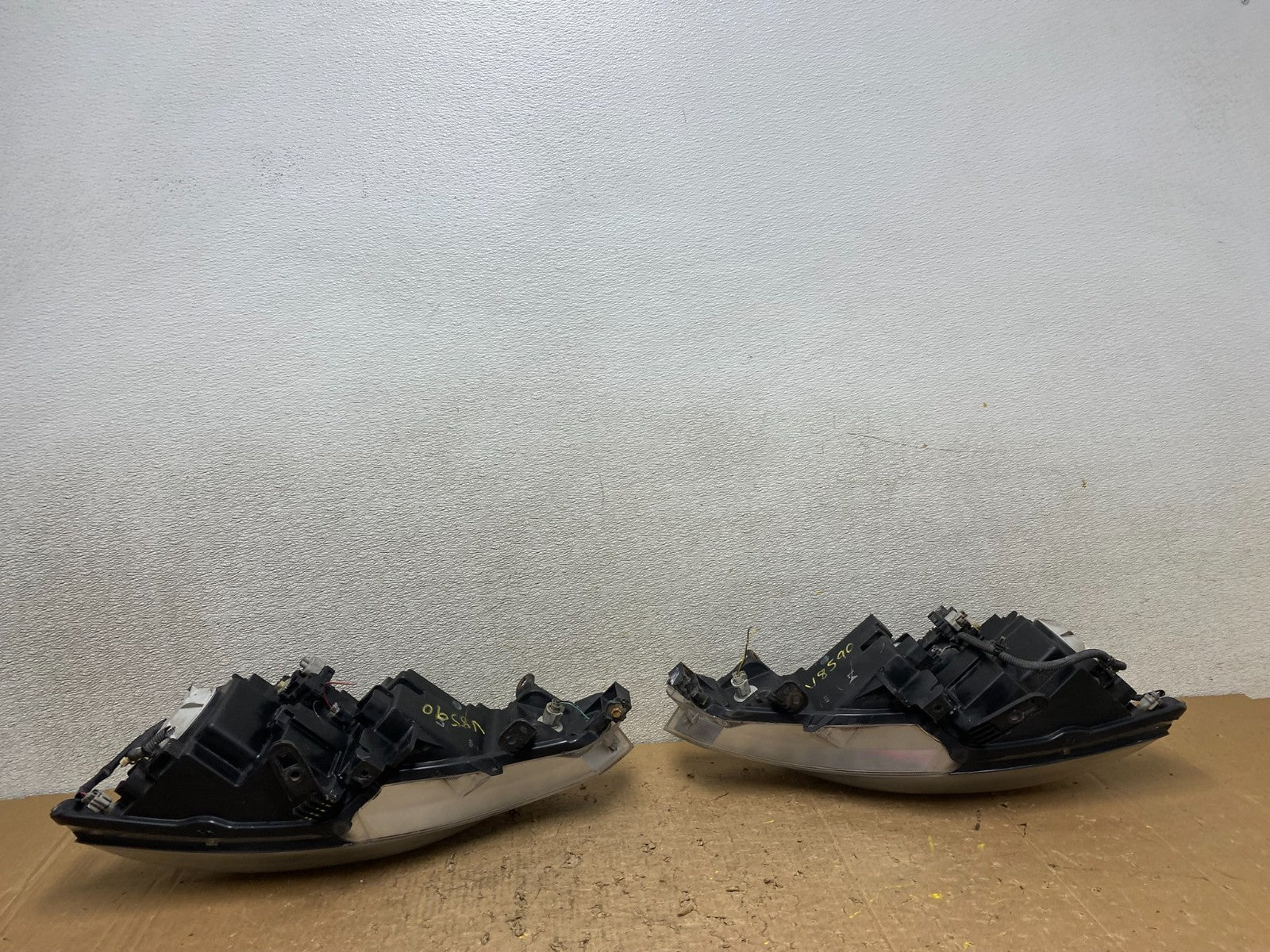 Xenon 2011 2012 2013 2014 Nissan Murano Headlights Left+Right Oem V8590 DW8