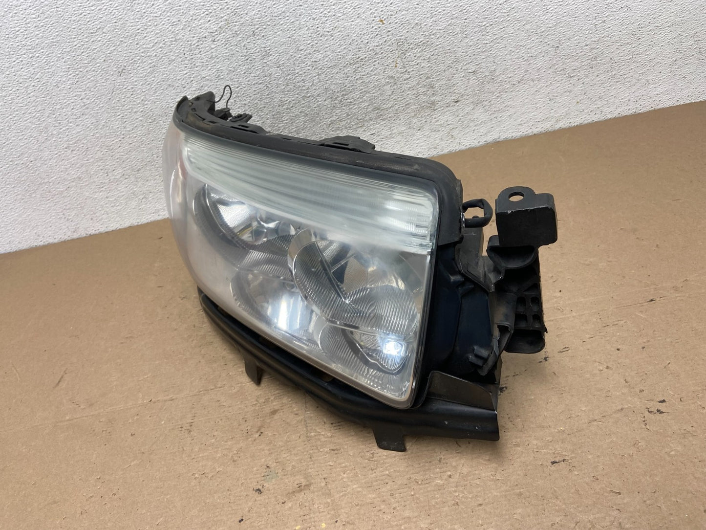 2006-2008 Subaru Forester Right Passenger Rh Headlight Halogen AF5007 DW1
