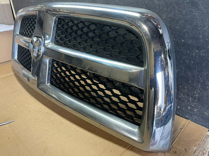 2013 to 2018 Dodge Ram 1500 Front Bumper Grille Grill AB30021