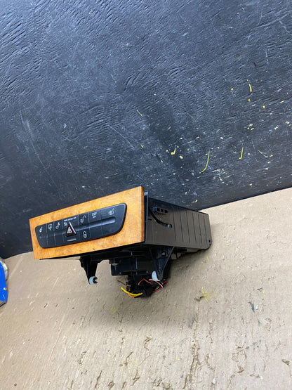 2006-2011 Mercedes W211 E350 E500 Center Console Switch Control Unit T8611 DG2