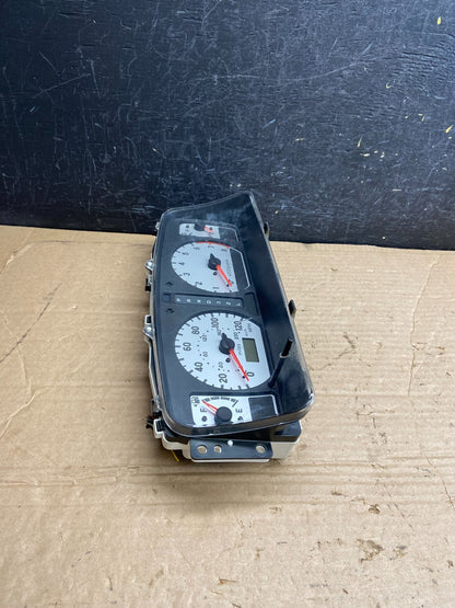 2002-2004 Mitsubishi Montero Sport Speedometer Cluster Gauge AF2148 DG1