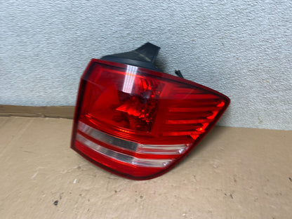 2009 - 2011 Dodge Journey Right Passenger Side Tail Light Oem U8548 DW1