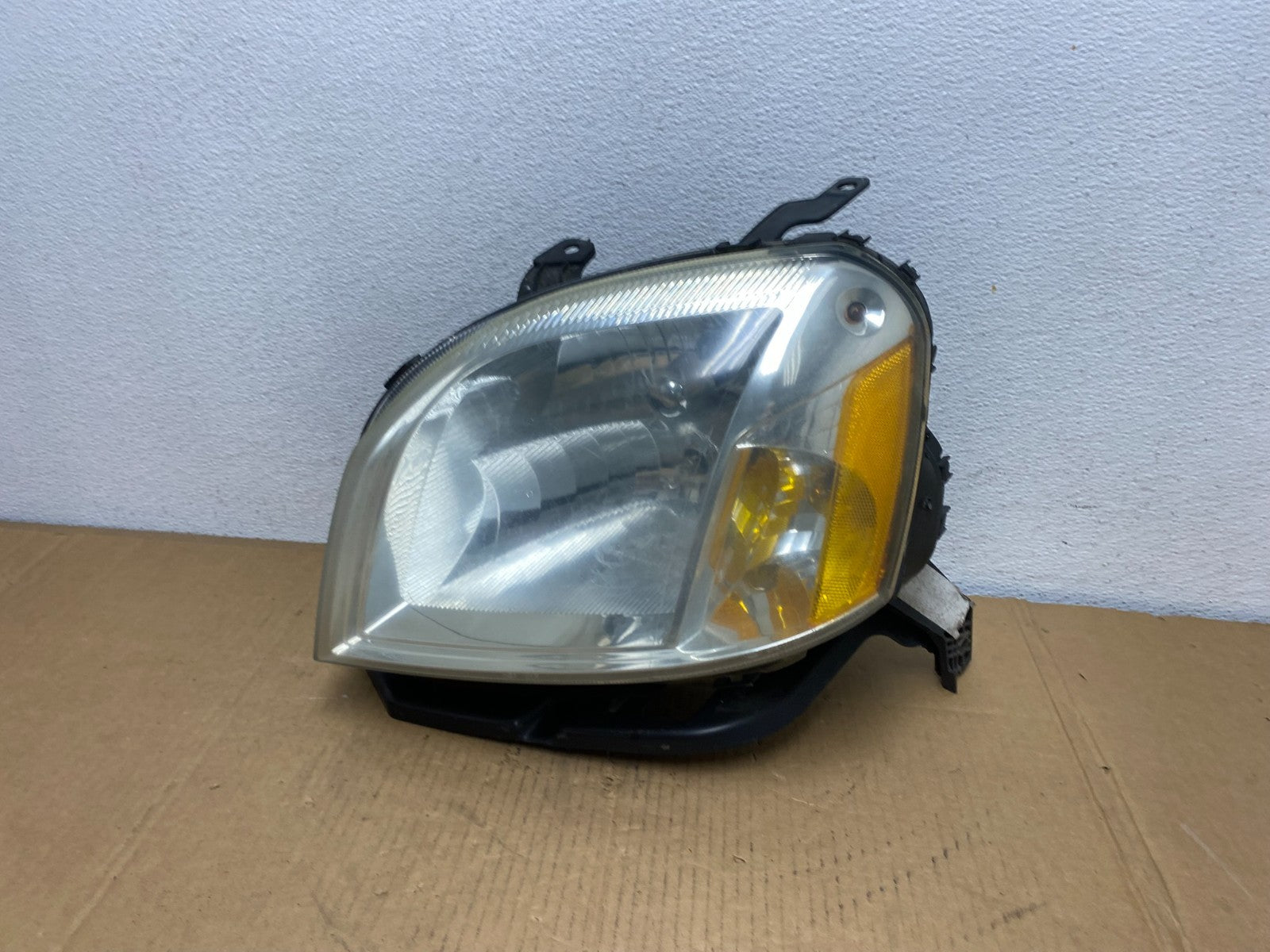 2005 2006 2007 Mercury Montego Left Driver LH Side Headlight Xenon HID AD0795 DW0