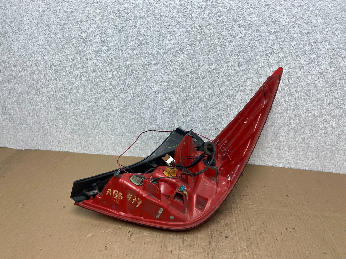 2007 - 2012 Nissan Versa Hatchback Left Driver Side Lh Tail Light AB8477 DW6