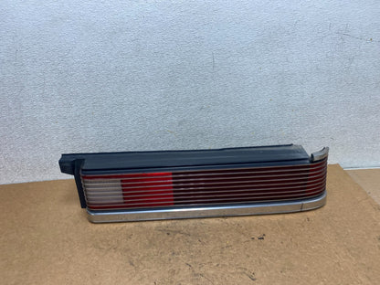 1986 to 1988 Chrysler LeBaron Right Passenger RH Tail Light Oem S7018 DG0