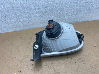 2001-2004 Toyota Sequoia Right Passenger RH Side Headlight Halogen OEM X7273 DW6