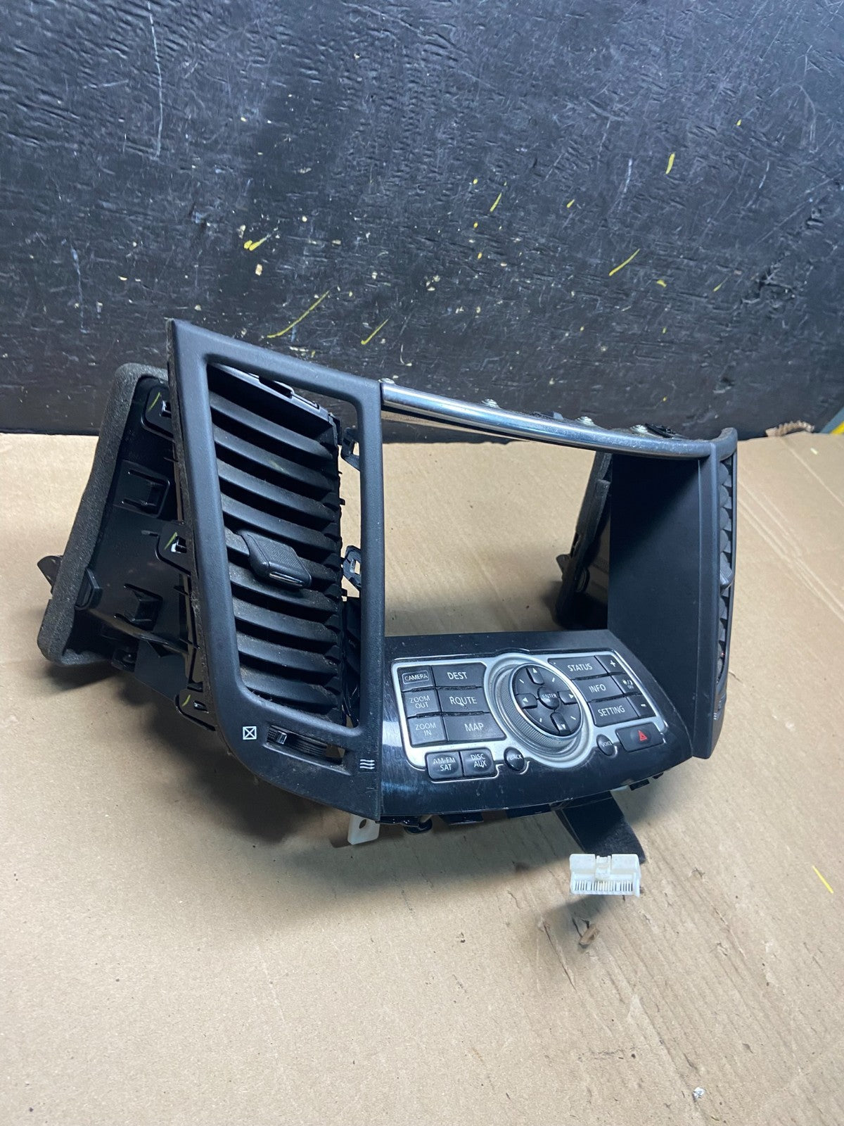 2009 -2012 Infiniti FX35 Radio Screen Panel Bezel Trim T1897 DG2