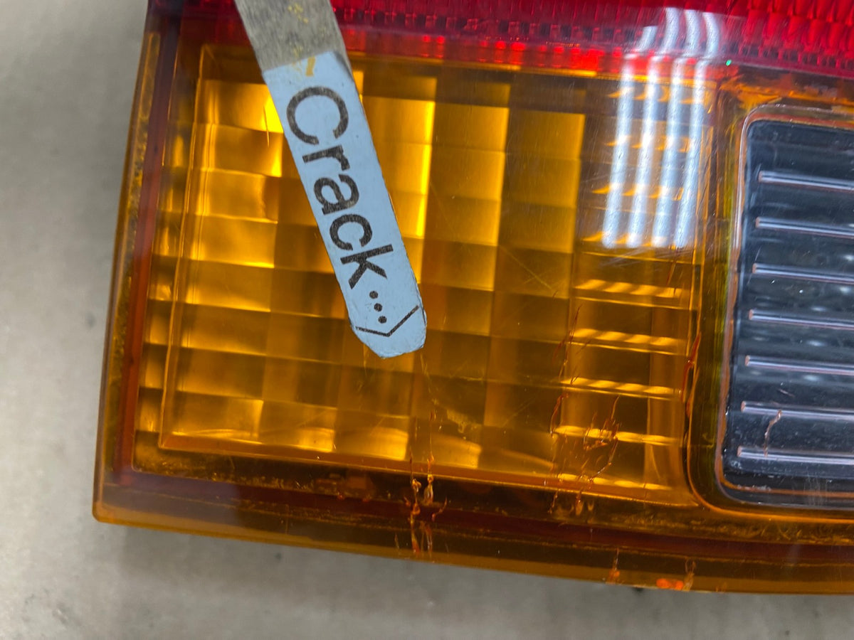 2002 2003 2004 Honda Odyssey Left Driver LH Side Tail Light Inner AH6041 LK4