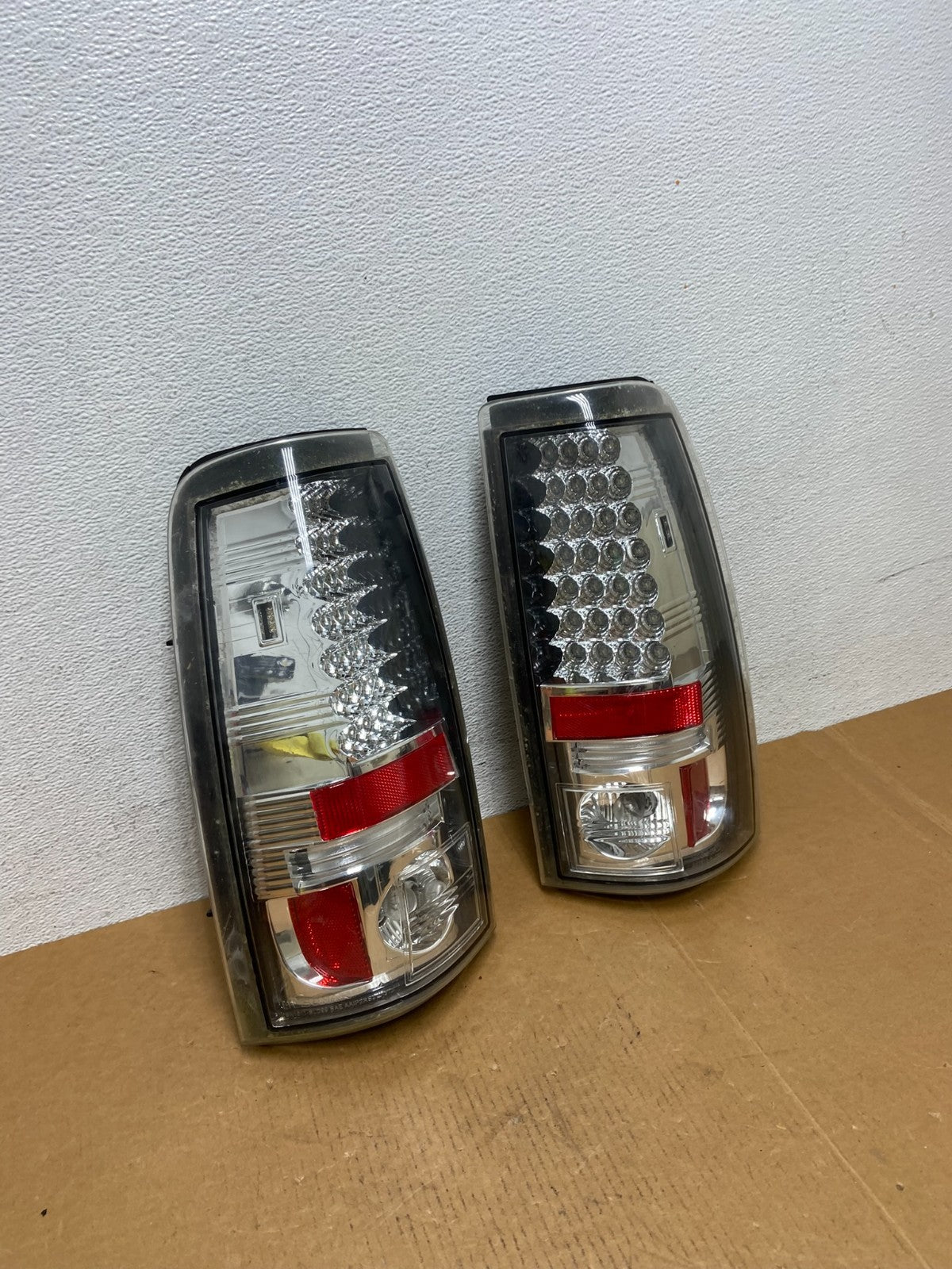1999-2002 Chevrolet Silverado 1500 Left+Right Set Side Tail lights ad9085 DG2