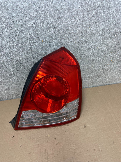 2004 2005 2006 Hyundai Elantra Sedan Right Passenger Tail Light TYC AB2379 DW0