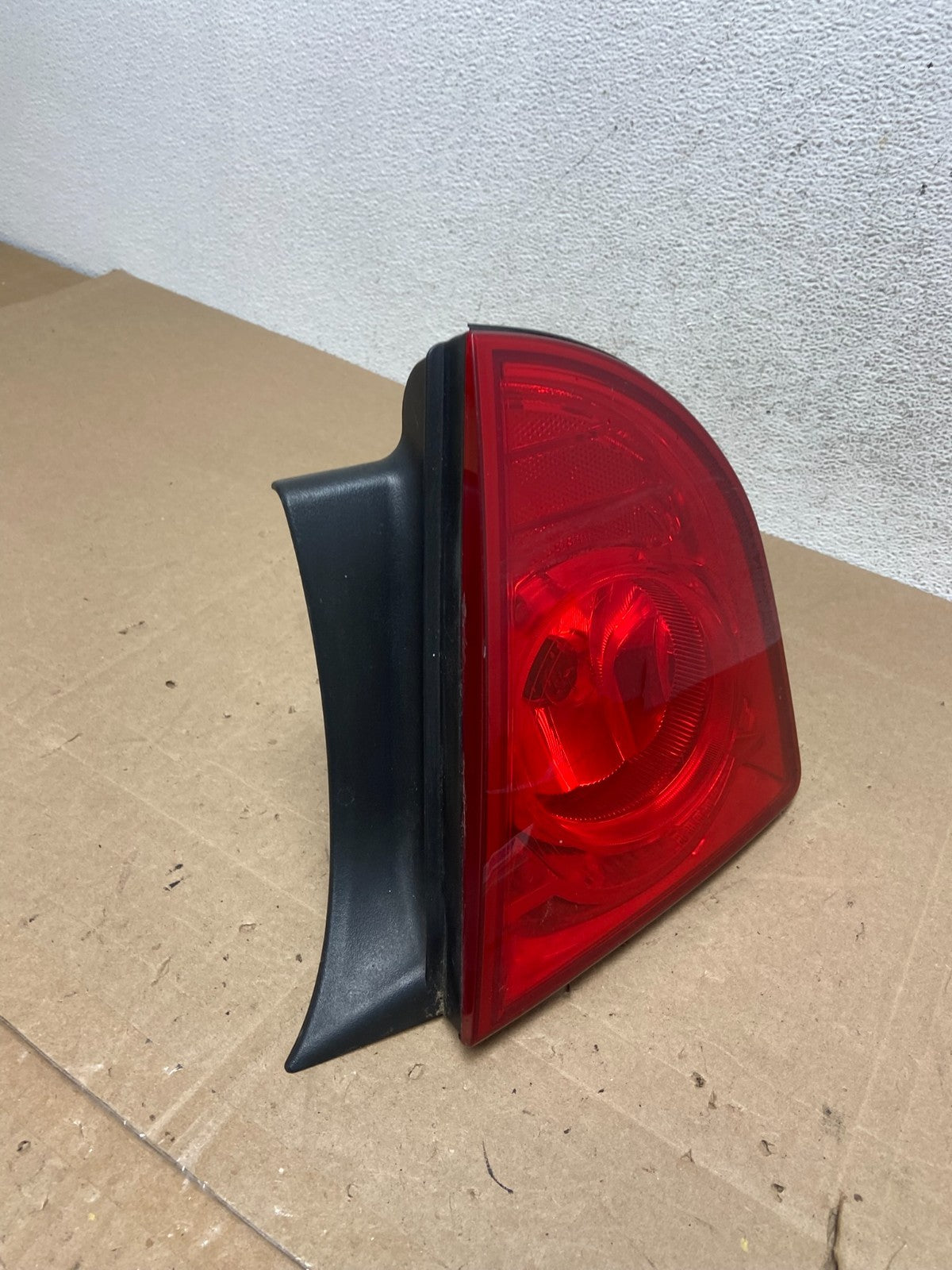 2008 2012 Chevrolet Malibu Right Passenger RH Side Tail Light AE5960 DW2