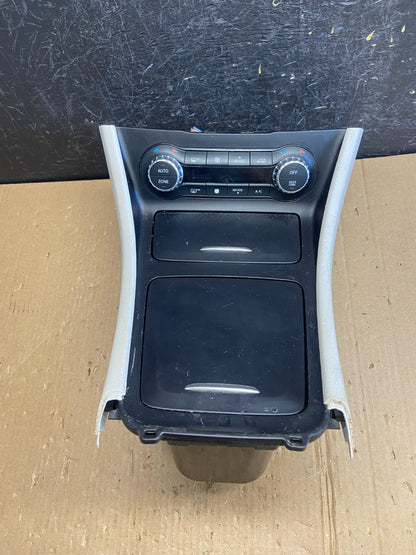 2014-2019 Mercedes CLA250 A/C Heater Climate Control Module Cup Holder AE4046 DG0