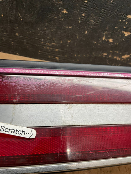 1986 to 1987 Buick Somerset Skylark Trunk Rear Center Tail Light Panel Z5859 PS4